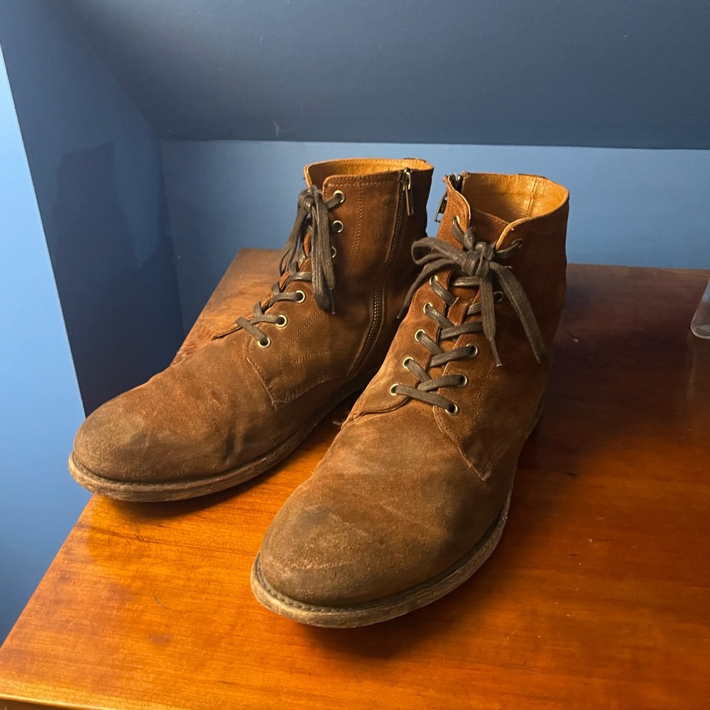 FRYE Bowery Lace-Up Boots
